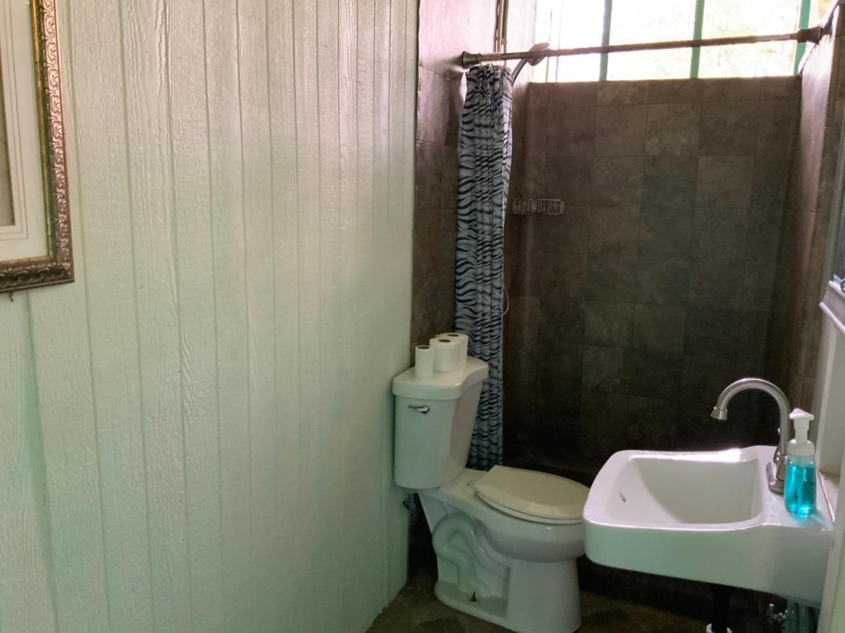 Simple Rustic Studio Deluxe Bed In Tropical Fruits Garden Hotel Mountain View Luaran gambar